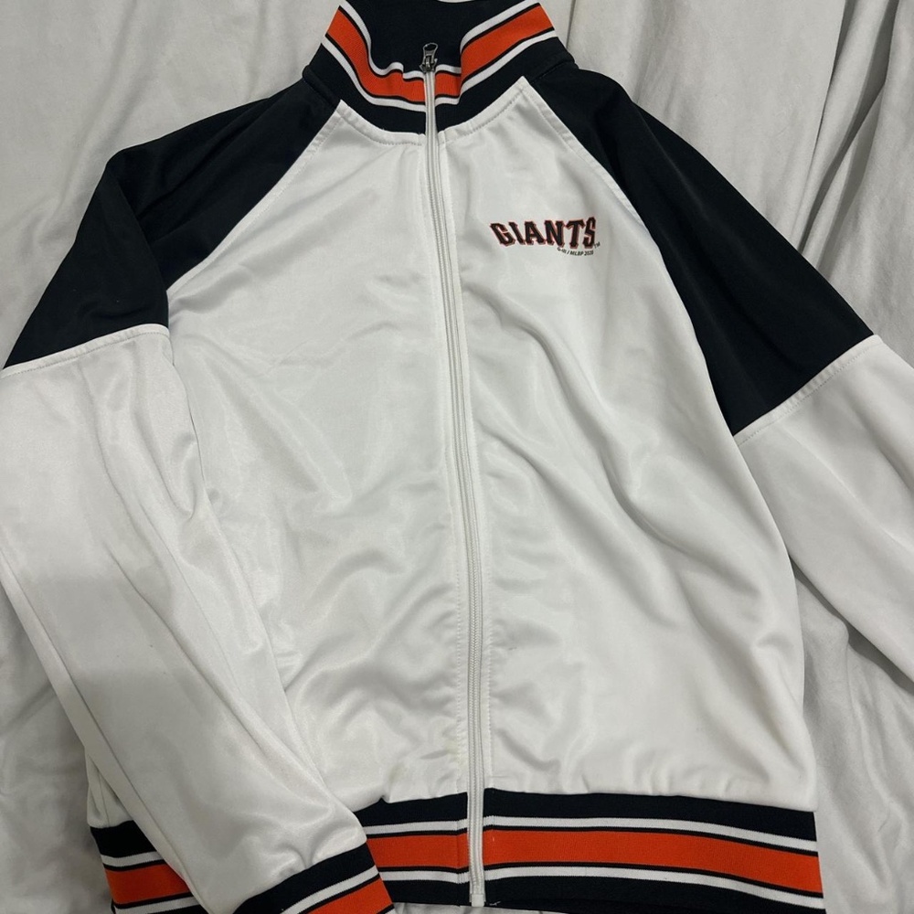 Giants wind breaker